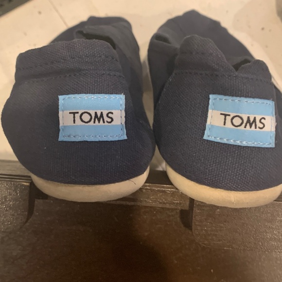 TOMS Women's Navy Canvas Slip-Ons - Picture 4 of 5